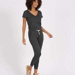 Vuori All Day Jumpsuit - Charcoal Grey - M